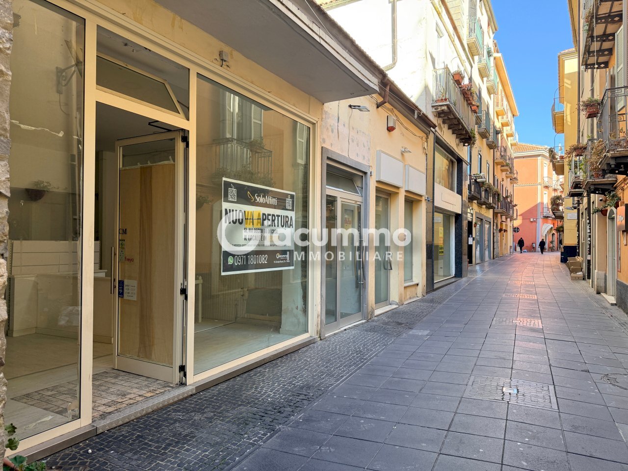 loc-viapre3.jpg - Commercial Premises Via Pretoria 43, Potenza - photo 1