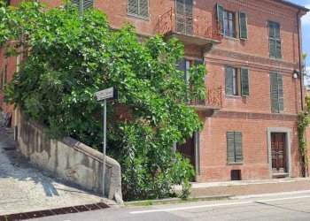 facciata - Villa Via Piave 11, Cocconato - foto 1