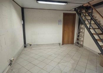 Foto - Locale Commerciale Via Caronda  180, Catania - foto 2