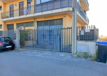 Foto - Magazzino Belpasso - foto 7