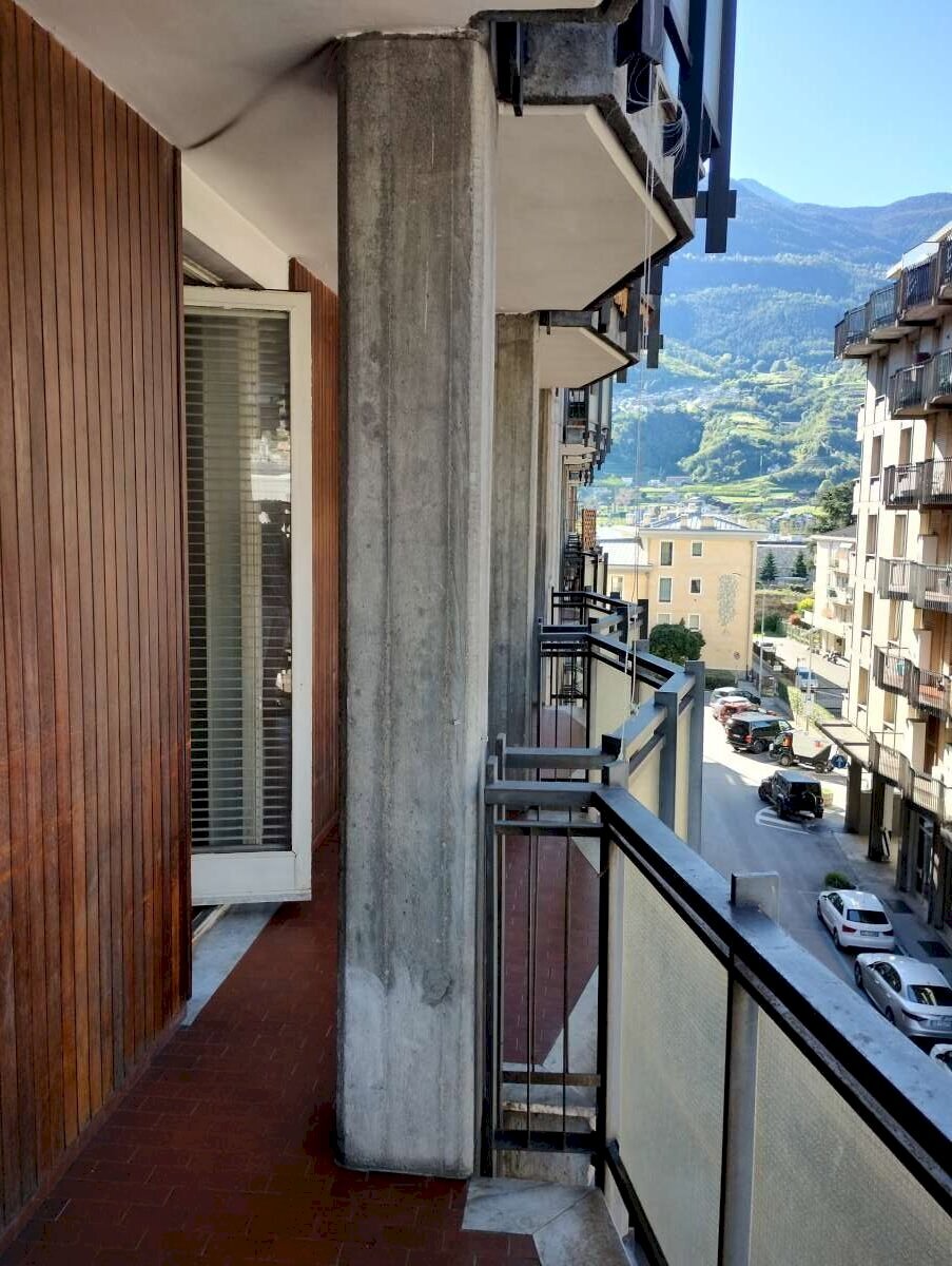 Bilocale Via Festaz 73, Aosta - foto 1