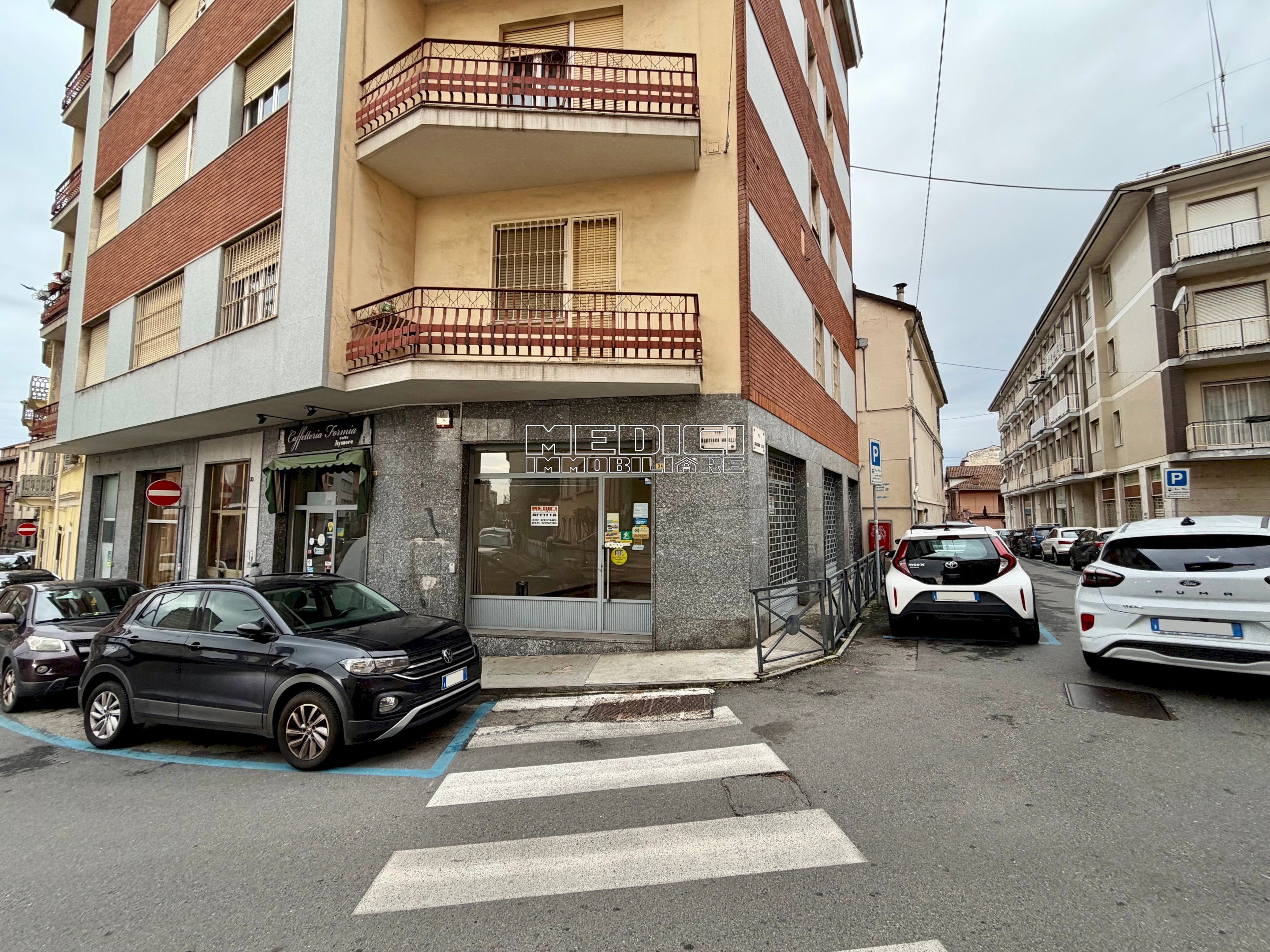 Facciata - Shop via Francesco Morelli, 34, Asti - photo 1