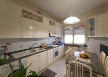 Quadrilocale Piazza Zerbion, Saint-Vincent - foto 4