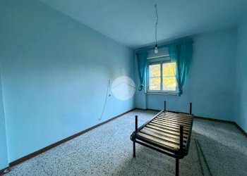 Four-room apartment Viale Papa Giovanni XXIII, Ivrea - photo 9