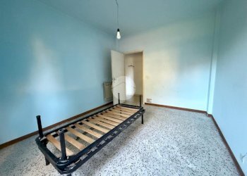 Four-room apartment Viale Papa Giovanni XXIII, Ivrea - photo 10