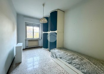 Four-room apartment Viale Papa Giovanni XXIII, Ivrea - photo 12