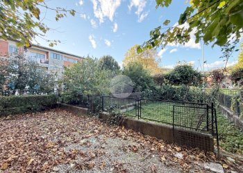Four-room apartment Viale Papa Giovanni XXIII, Ivrea - photo 17