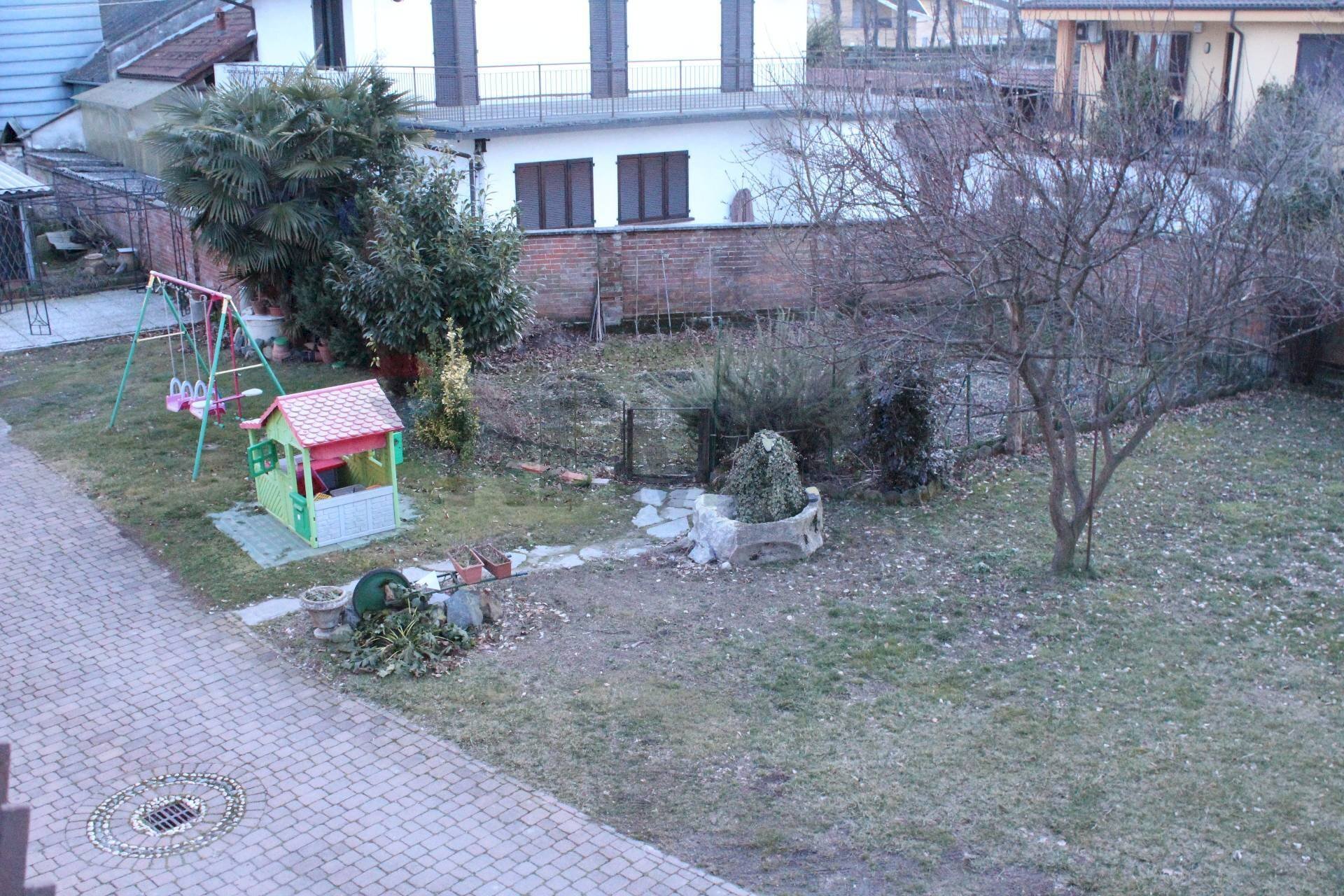 Casa semi indipendente via Michelangelo Buonarroti, 3 
 Crescentino, Crescentino - foto 2