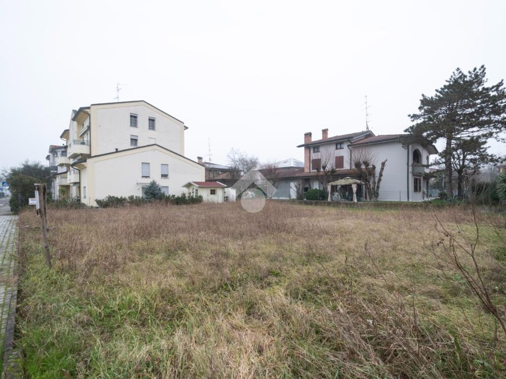 Terreno edificabile Via Fosse Ardeatine, Novi di Modena - foto 2