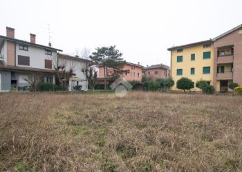 Terreno edificabile Via Fosse Ardeatine, Novi di Modena - foto 4