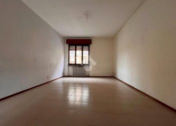 Semi-detached house Via Trieste, Galliate - photo 9