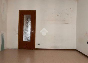 Semi-detached house Via Trieste, Galliate - photo 16