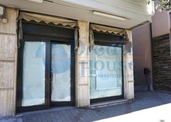 Foto 1 - Attività Commerciale via roma, Martinsicuro - foto 1