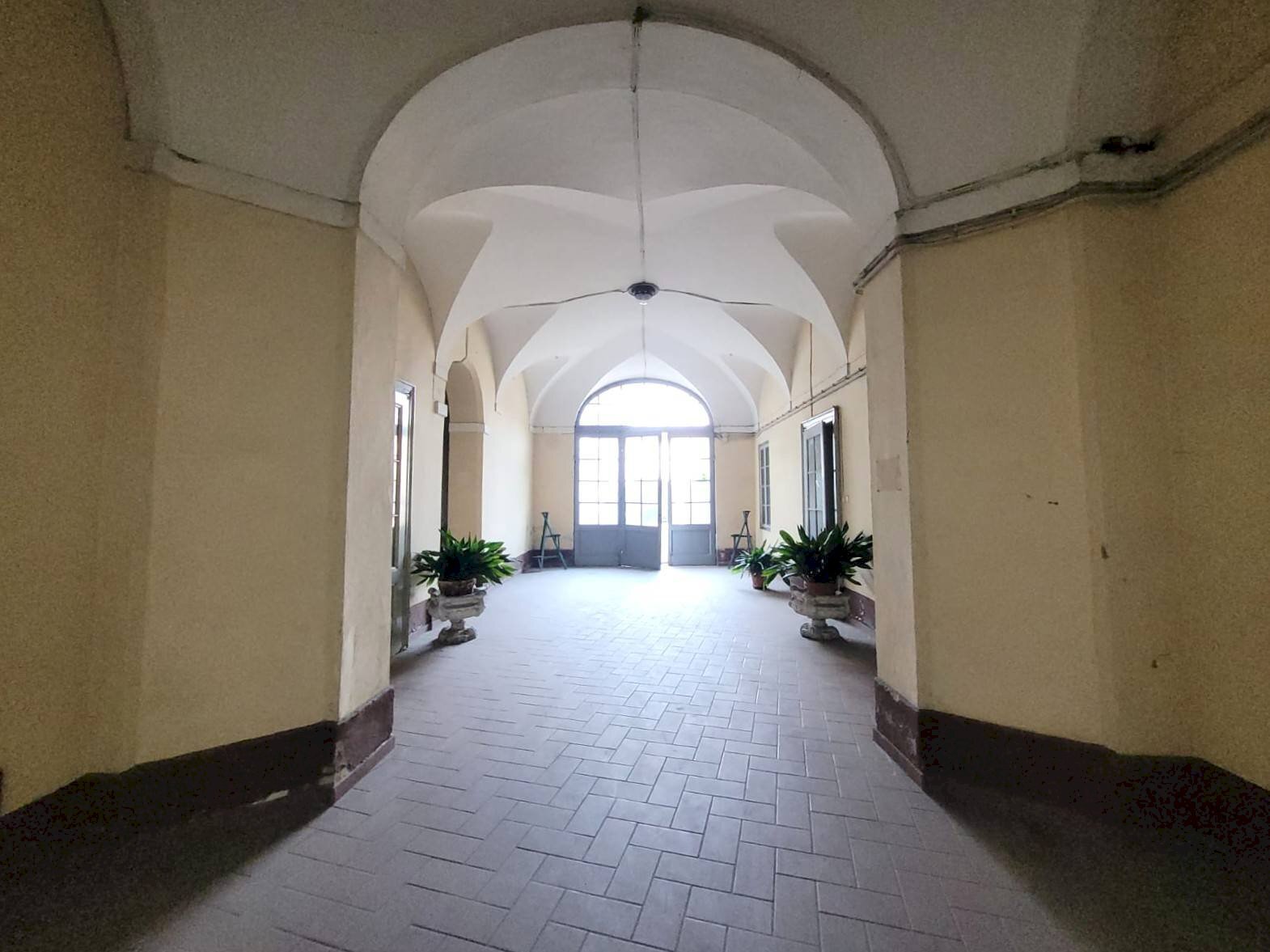 Foto 2 - Stabile - Palazzo Via Ascoli
 
33, Castiglione delle Stiviere - foto 2