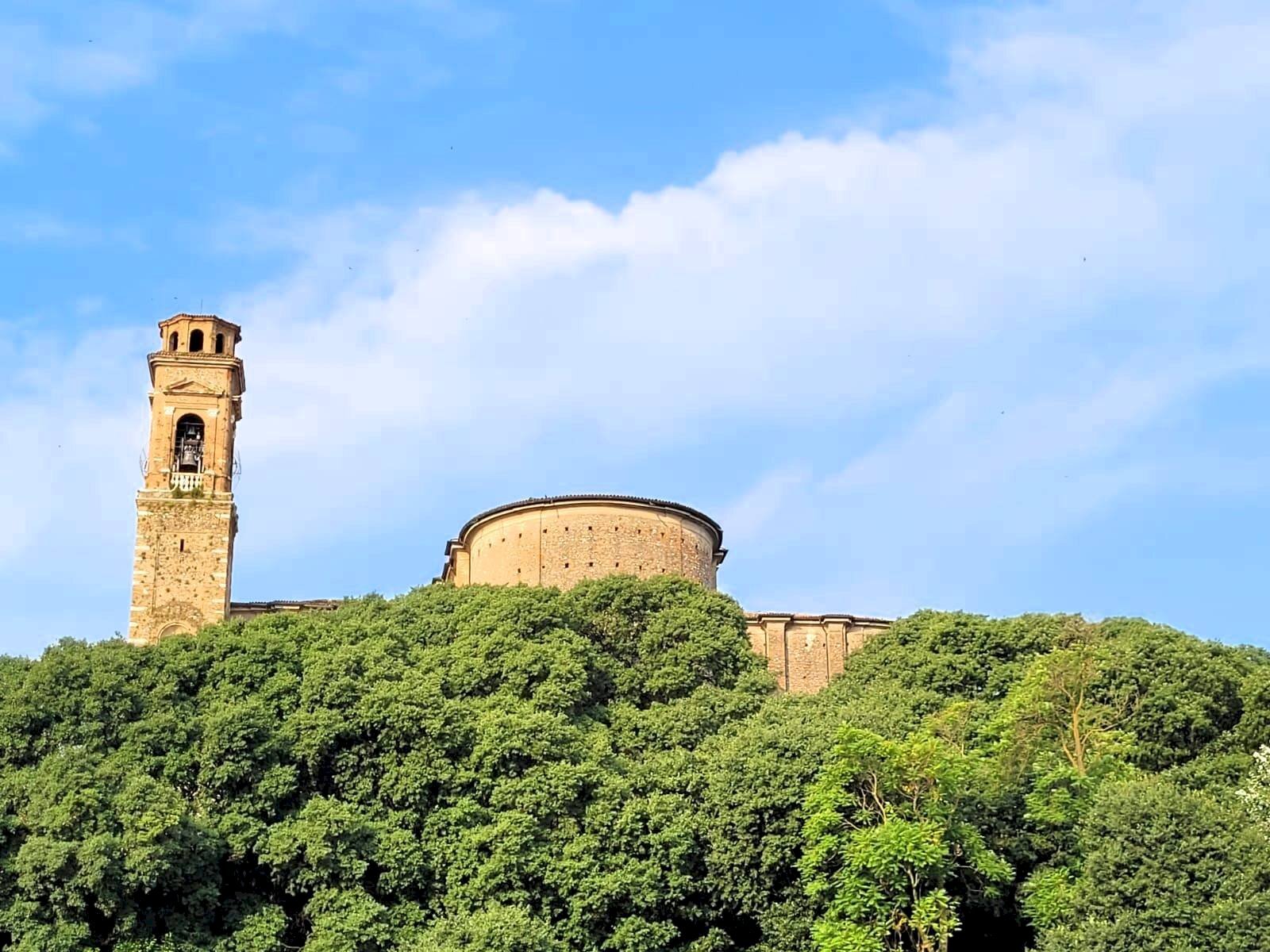 Foto 3 - Stabile - Palazzo Via Ascoli
 
33, Castiglione delle Stiviere - foto 3