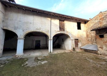 Foto 18 - Stabile - Palazzo Via Ascoli
 
33, Castiglione delle Stiviere - foto 18