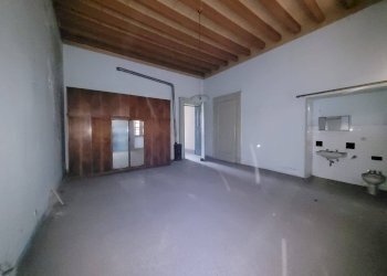 Foto 36 - Stabile - Palazzo Via Ascoli
 
33, Castiglione delle Stiviere - foto 36