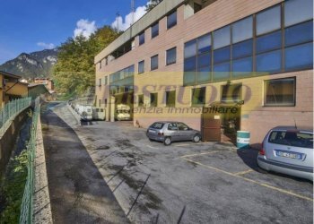 Foto 2 - Capannone Via per Maggiana
 
20, Mandello del Lario - foto 2