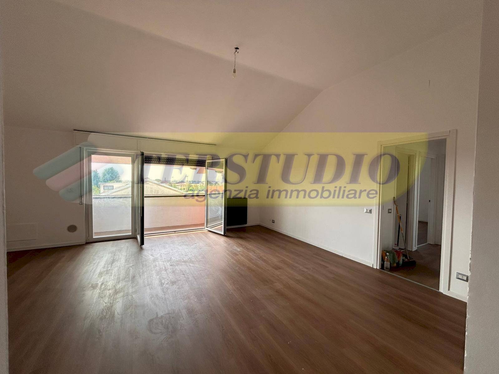 Foto 1 - Three-room apartment Via Santi Nazario e Celso
 
5, Suisio - photo 1