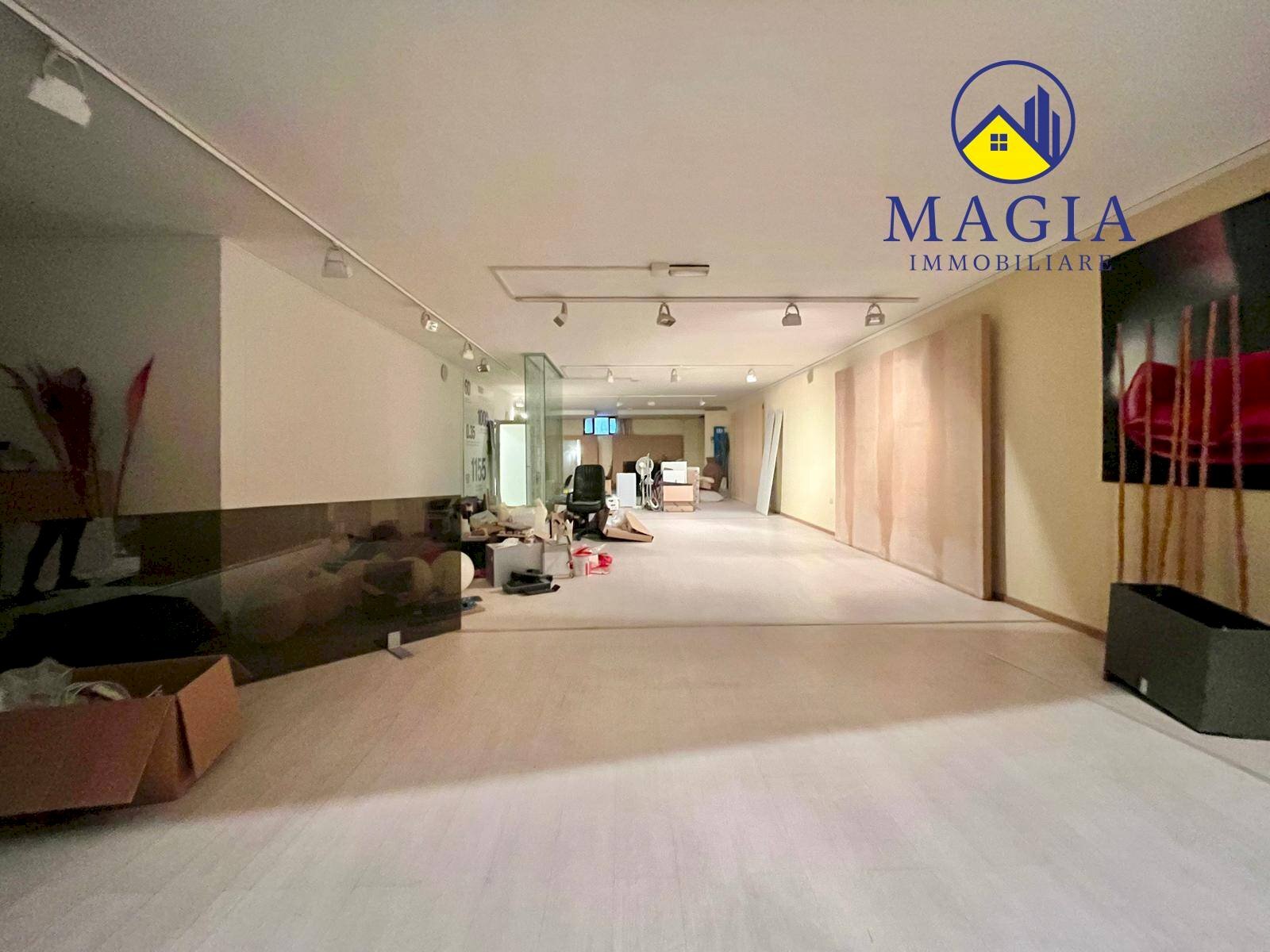 Foto 2 - Warehouse 72, San Benedetto del Tronto - photo 2