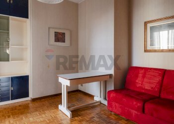 Soggiorno - Appartamento VIA NINO BIXIO
 
18, Agrate Brianza - foto 9