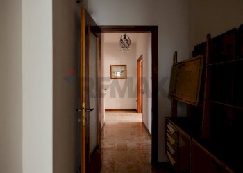 Hall / corridoio - Appartamento VIA NINO BIXIO
 
18, Agrate Brianza - foto 17