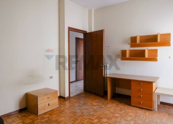 Camera / camera da letto - Appartamento VIA NINO BIXIO
 
18, Agrate Brianza - foto 24