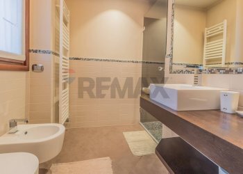 Bagno - Villa via bonfanti innocente
 
10, Bosisio Parini - foto 21