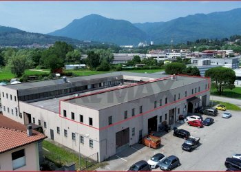 Edificio all\'aperto - Commercial Premises Cocquio-Trevisago - photo 1