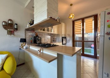 Cucina - Trilocale Via Roberto Stehli
 
94 C, Germignaga - foto 7