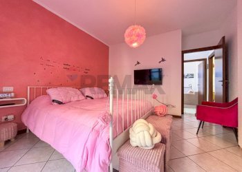 Camera / camera da letto - Trilocale Via Roberto Stehli
 
94 C, Germignaga - foto 11