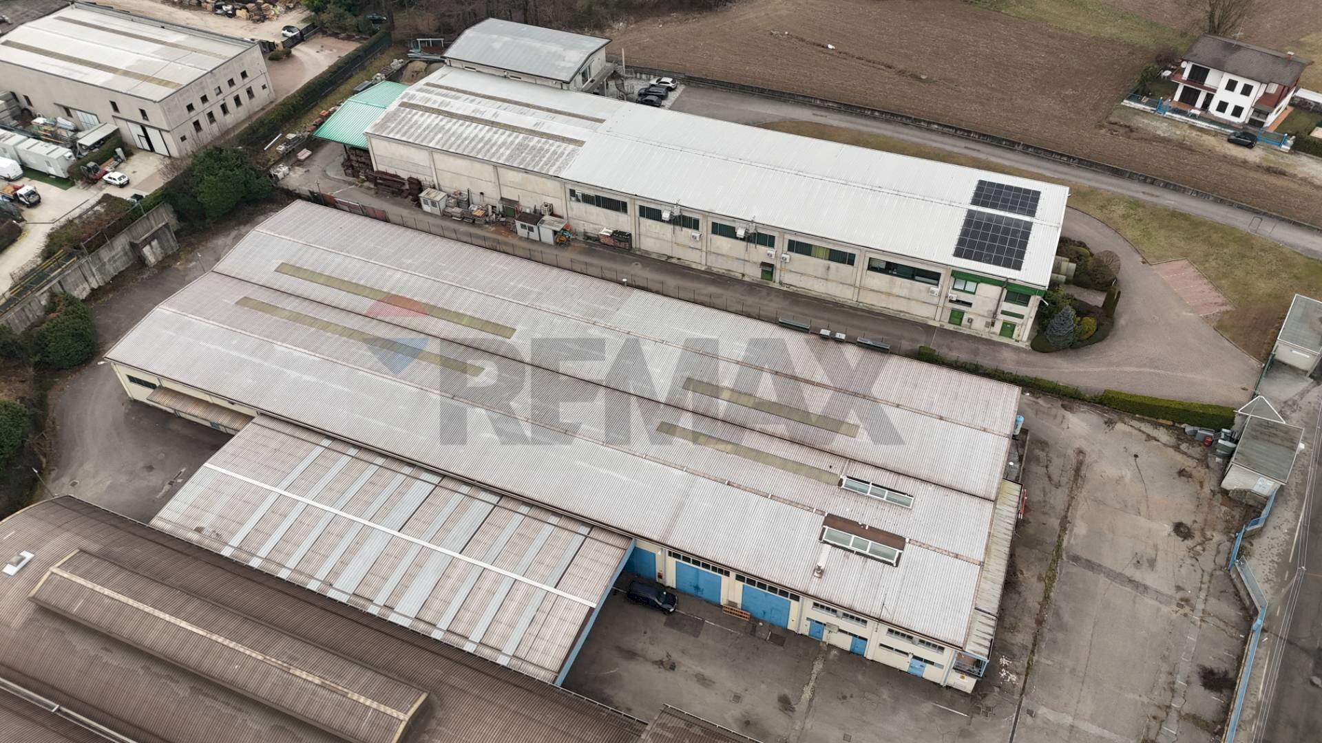 Edificio all\'aperto - Commercial Premises via comolli
15, Arcisate - photo 2