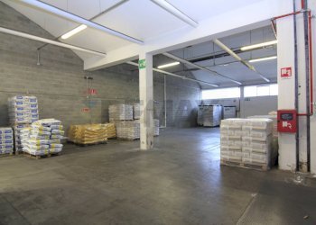 Parcheggio - Locale Commerciale via comolli
15, Arcisate - foto 12