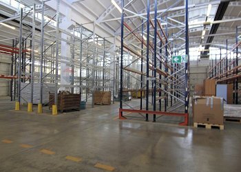 Edificio all\'aperto - Locale Commerciale via comolli
15, Arcisate - foto 13