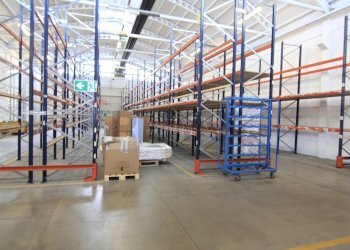 Dispensa di stoccaggio - Locale Commerciale via comolli
15, Arcisate - foto 14