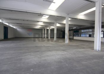 Parcheggio - Locale Commerciale via comolli
15, Arcisate - foto 21