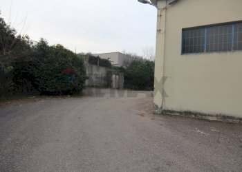 Casa all\'aperto - Locale Commerciale via comolli
15, Arcisate - foto 36