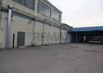 Edificio all\'aperto - Locale Commerciale via comolli
15, Arcisate - foto 40