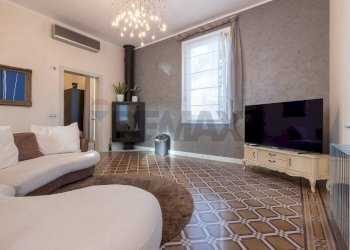 Soggiorno - Villa Viale Ippodromo
 
1, Varese - foto 10