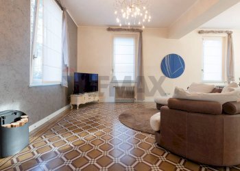 Soggiorno - Villa Viale Ippodromo
 
1, Varese - foto 11