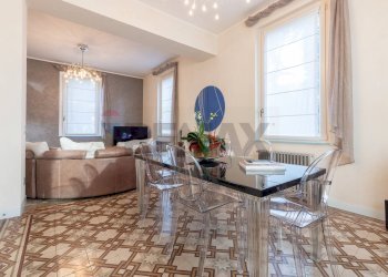 Sala da pranzo - Villa Viale Ippodromo
 
1, Varese - foto 15