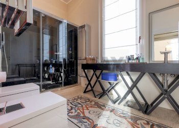 Bagno - Villa Viale Ippodromo
 
1, Varese - foto 30