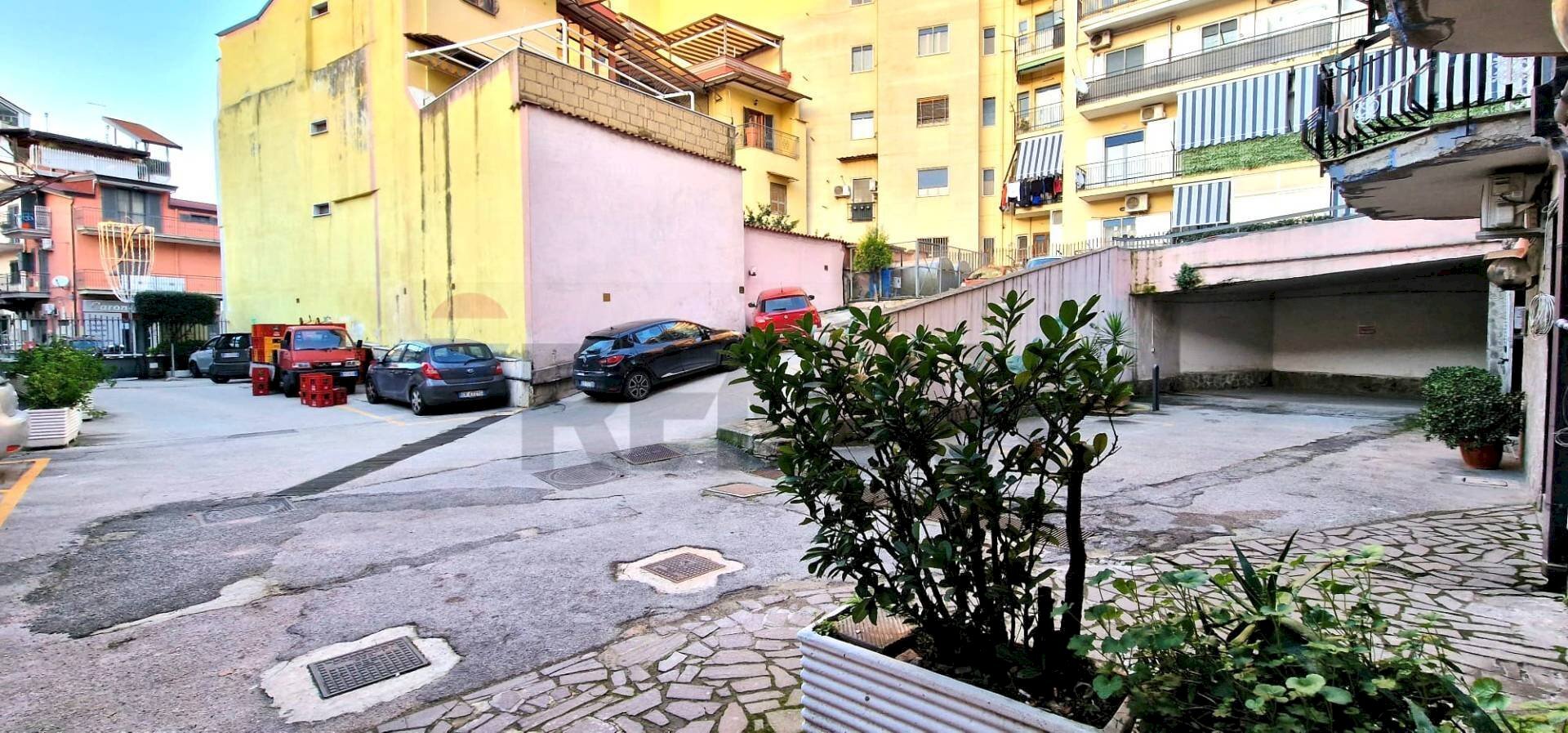 Edificio all\'aperto - Box Corso Umberto I
 
334, Casalnuovo di Napoli - foto 1
