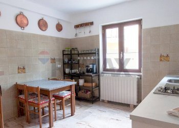 Cucina - Casa indipendente Via Pirandello
 
2, Campo di Giove - foto 11