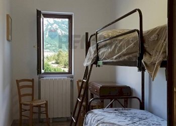 Camera / camera da letto - Casa indipendente Via Pirandello
 
2, Campo di Giove - foto 21