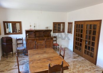 Sala da pranzo - Casa indipendente Via Pirandello
 
2, Campo di Giove - foto 31