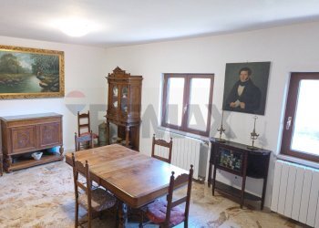 Sala da pranzo - Casa indipendente Via Pirandello
 
2, Campo di Giove - foto 32