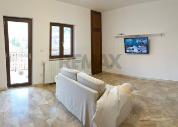 Soggiorno - Casa indipendente Via Pirandello
 
2, Campo di Giove - foto 35