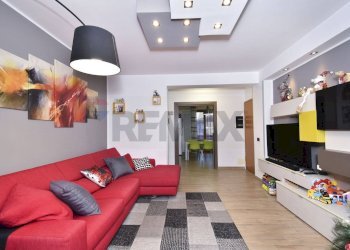 Soggiorno - Quadrilocale Via Marchese di Casalotto
 
55, Aci Sant'Antonio - foto 1