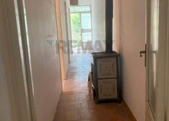 Hall / corridoio - Casa indipendente via virticchio
 
33, San Michele di Ganzaria - foto 29